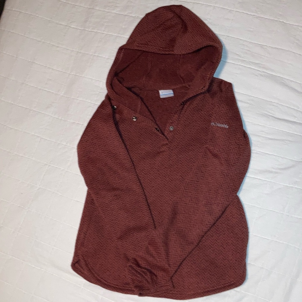 Columbia Women's Maroon Sweater